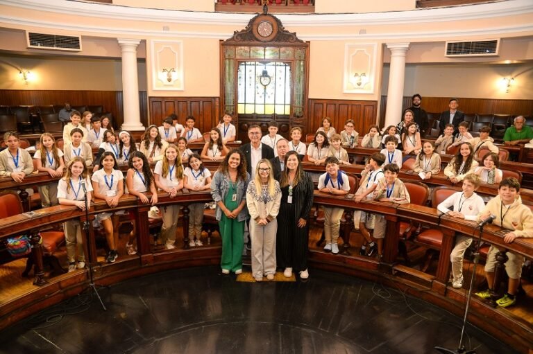 Escola de Democracia-98