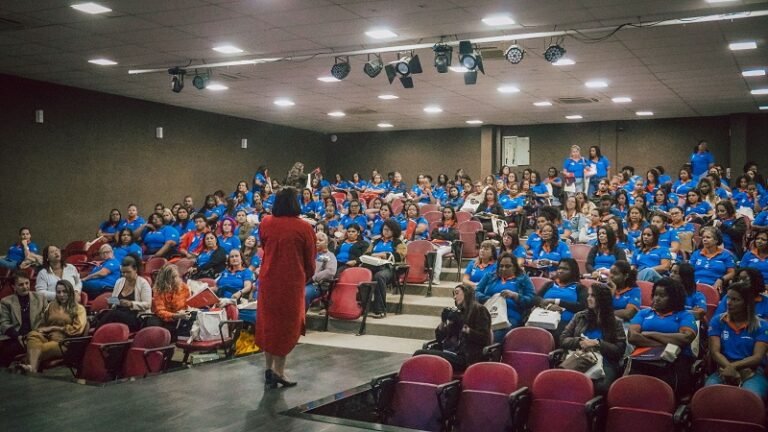 Itaboraí promove formação para profissionais de apoio da rede municipal 1