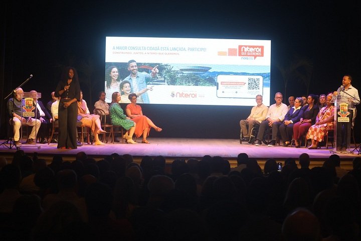 Prefeito-Rodrigo-Neves-participa-de-lancamento-de-Niteroi-Que-Queremos-44
