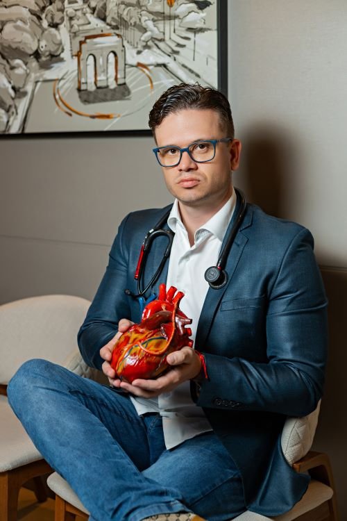 DR. RAPHAEL