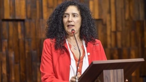 4ec936ed-f156-c942-c646-191351b4dc26