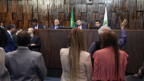 e0ef0e49-ac93-3b05-a2e6-7399cab6483e