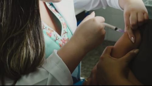 foto vacinação poliomielite