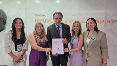 Foto entrega dossie AFIRJ