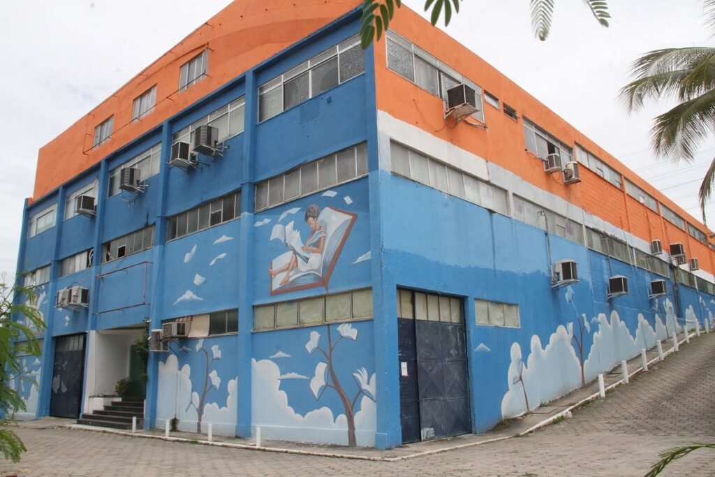 c1ada79f-0d4a-4327-9caf-c2b0a14ee056