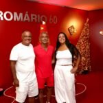 VLDS0098-Romário (entre os irmãoes)Ronaldo e Zoraidi Faria
