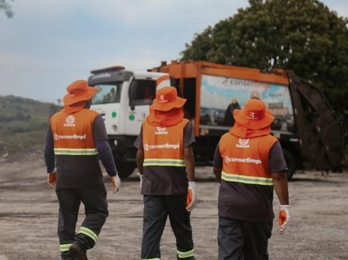 Conserlimpi mantém coleta de lixo durante período de Carnaval em Itaboraí