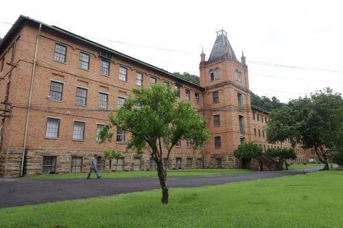 cf493cf2-b736-4f44-9287-534a4Capa