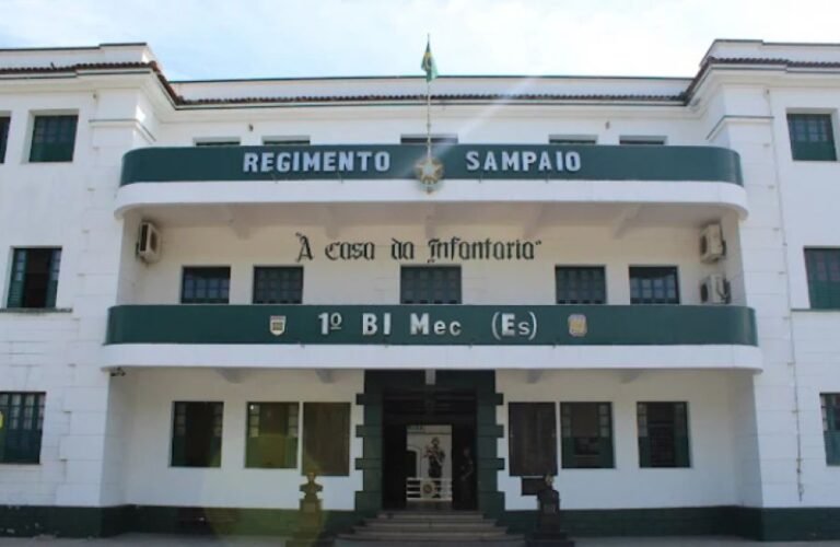 f61183ecedd578aaf2e72499db7e9f09_XL