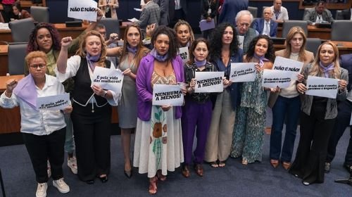 39763500-ca3a-562f-76c4-cd853a154a72