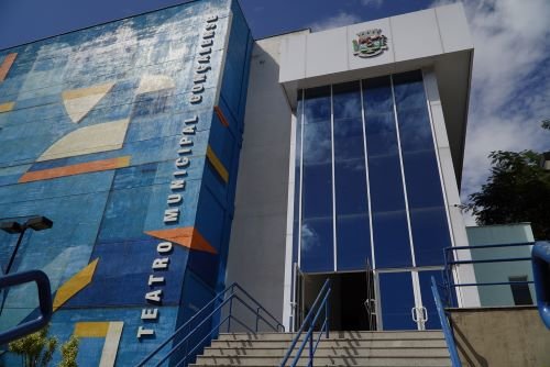 53e526f8-5bd4-44c2-93d8-cf5887574bfc