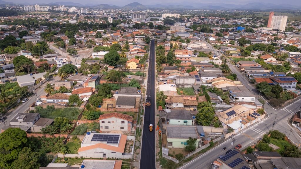 Prefeitura de Itaboraí realiza intervenção com serviços de drenagem e pavimentação no bairro Joaquim de Oliveira