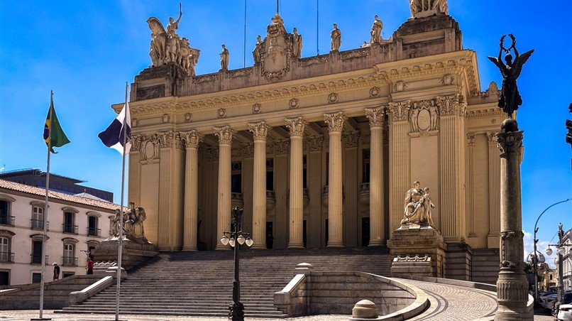 06f9ab1e-fed7-33c9-c132-42f6ff791477