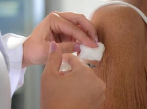 Dia D contra a Influenza amplia vacinação e mobiliza população em Itaboraí (2)