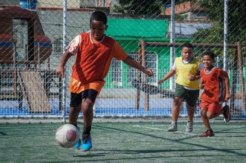 Prefeitura de Itaboraí inaugura novo polo de futebol society no bairro Joaquim de Oliveira 2