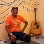 pestalozzi - jarbas onofre biamputado e aluno de yoga