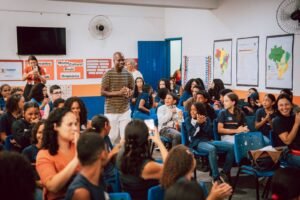 Feira do Livro de Itaboraí inicia programação no CIEP 452 com homenagem ao escritor Otávio Júnior (2)
