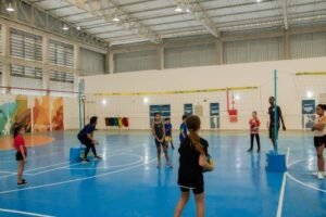 Novas turmas do Projeto Viva Vôlei iniciam aulas no Ginásio Esportivo de Itaboraí (3)