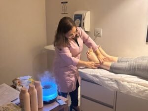 A massoterapeuta Miriam participou das duas edições do Dia da Beleza