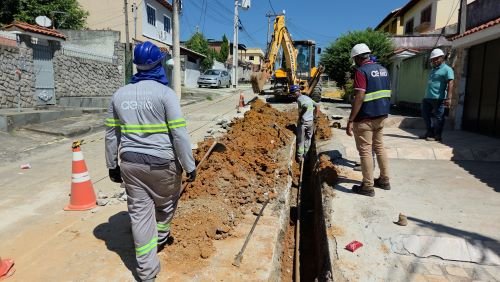 Rua Pirajá recebe nova rede de abastecimento