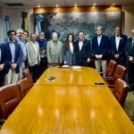 Em encontro com segmentos da economia azul, prefeito Rodrigo Neves anunciou uma nova etapa da obra de dragagem do Canal de São Lourenço (3)