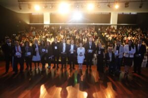 Prefeito-Rodrigo-Neves-participa-do-TEA-Global-Congress-2026-Foto-Lucas-Benevides-5