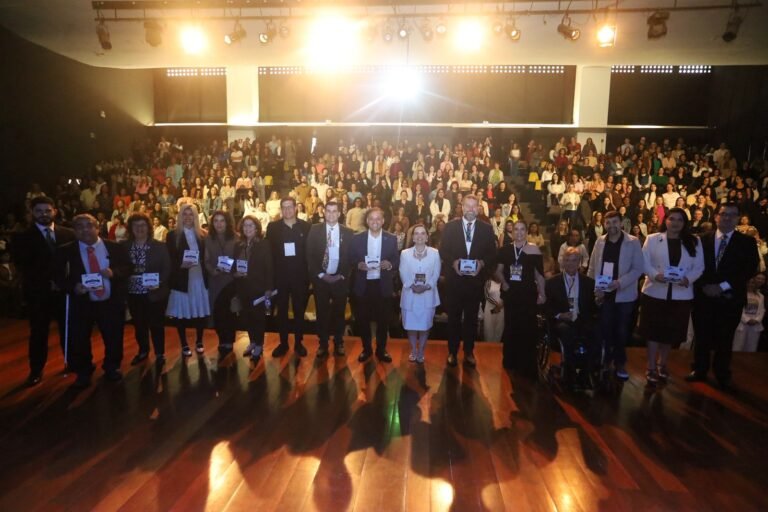 Prefeito-Rodrigo-Neves-participa-do-TEA-Global-Congress-2026-Foto-Lucas-Benevides-5