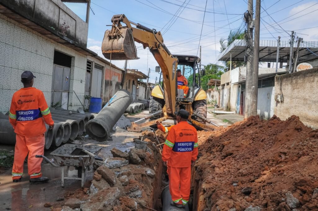 Itaboraí avança com obras de drenagem e pavimentação no BNH da Reta (2)